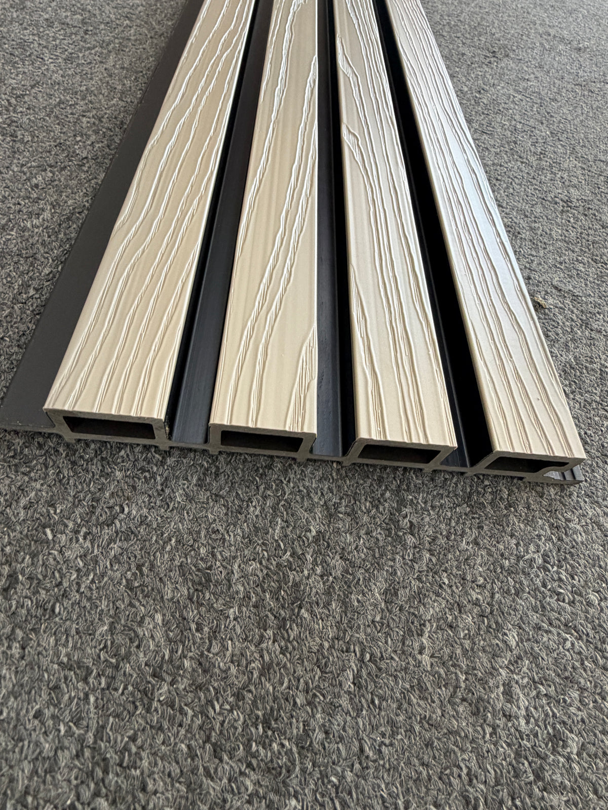 PVC EXTERIOR OLD WOOD 3D FONDO NEGRO