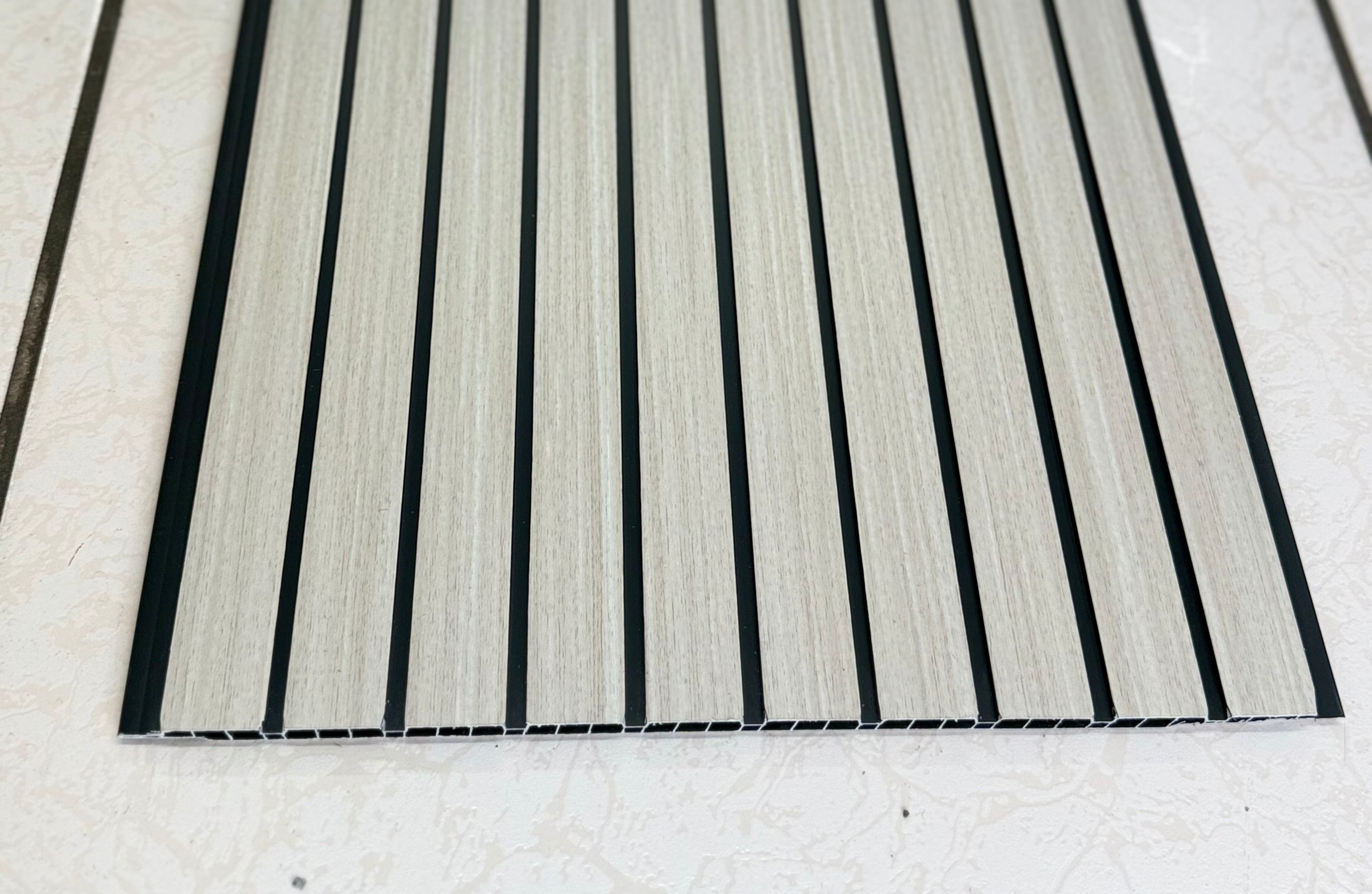 WALL PANEL PVC FLAT ROBLE CLARO