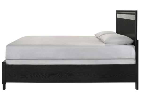 Bedroom Set Black Queen ,Dresser,Mirror and 2 nightstand