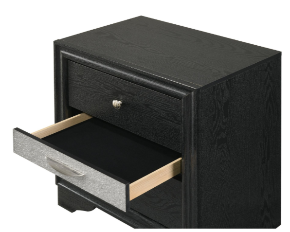 Bedroom Set Black Queen ,Dresser,Mirror and 2 nightstand
