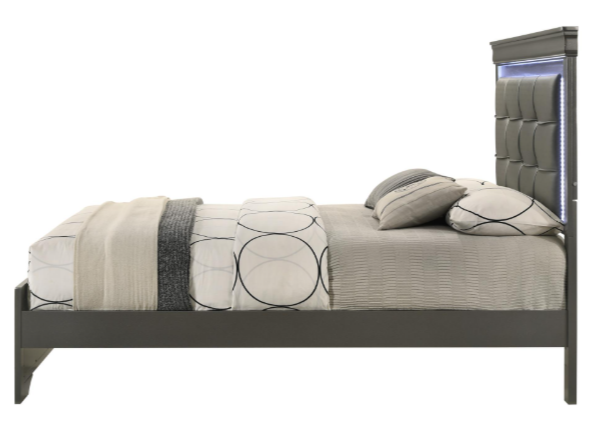 Bedroom Set Queen Grey, Dresser,mirror and 2 nightstand