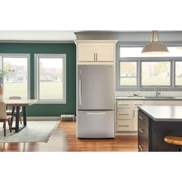 LG 33 in. W 26 cu. ft. Bottom Freezer Refrigerator w/ Multi-Air Flow and Smart Cooling in PrintProof Stainless Steel