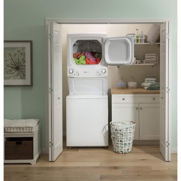 GE 3.9 cu. ft. Washer 5.9 cu. ft. Gas Dryer Combo in White, ENERGY STAR